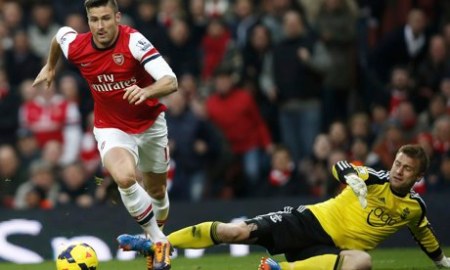 Olivier Giroud Arsenal Artur Boruc Southampton
