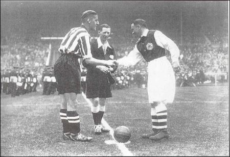 1936finalkickoff