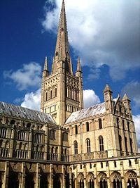 200px-Norwich_Cathedral,_spire_and_south_transept