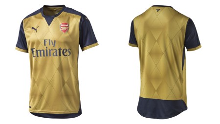 arsenal-away-15-16-img3